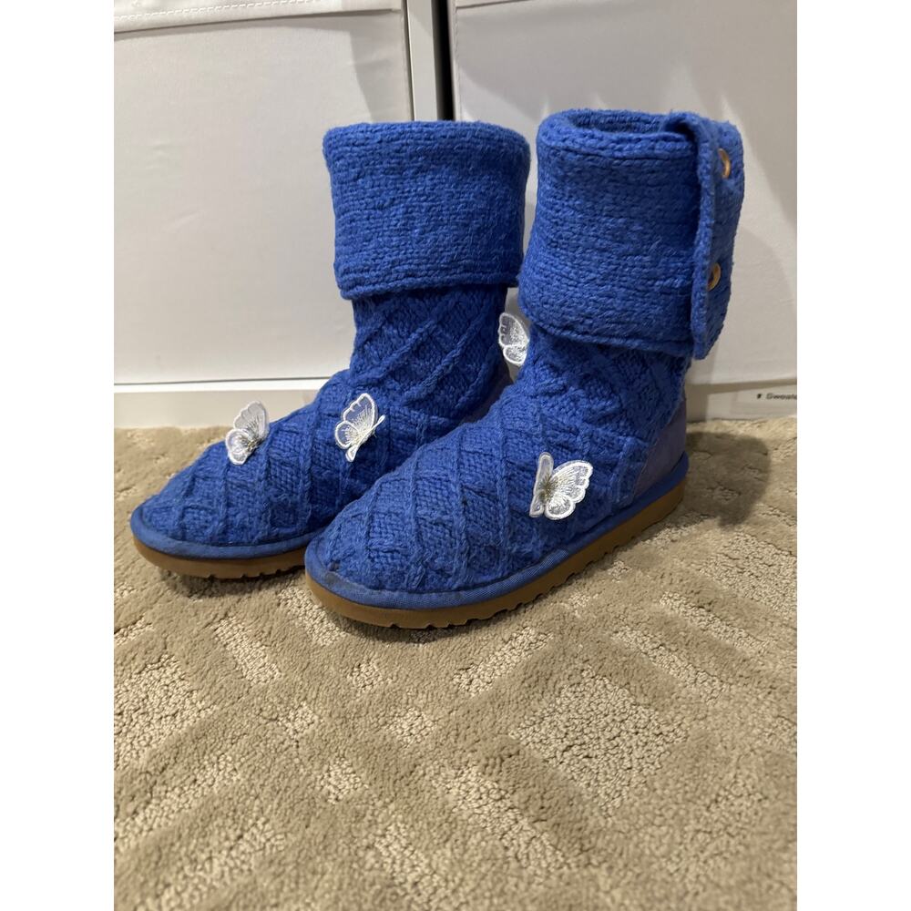 MSRP: $120 ✨ UGG Upcycled Lattice Cardy Butterfly Boots | Youth 4 / Women’s 5 ✨ - Picture 6 of 9